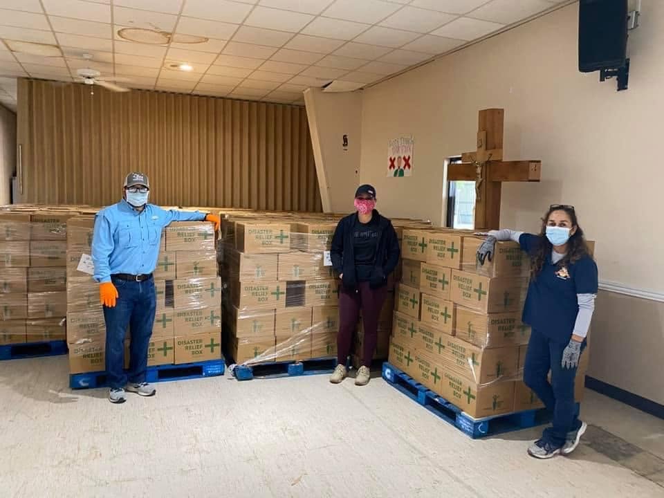 Robert Rizo volunteering with disaster relief efforts